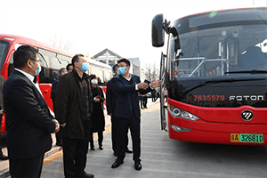 扎根首都模范区，共圆北京蓝天梦——新一代欧辉新能源客车“列阵受阅”